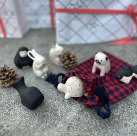 Fotos von Villa Paul Tiere aus Basenholz und Geschenktäschli von Yoomee Fotos von Villa Paul Tiere aus Basenholz und Geschenktäschli von Yoomee