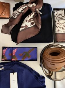 Villa Paul Kollektionsbild FS26 Foulard, Gurt
